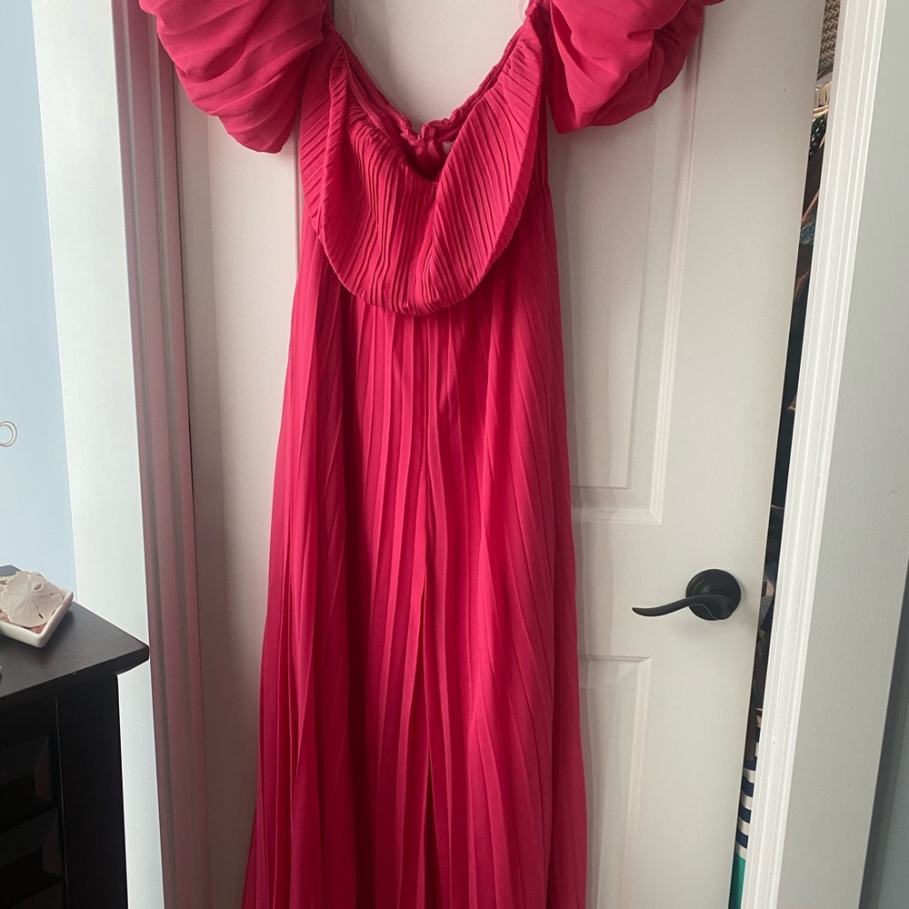Elegant Pink Pleated Pink Jumpsuit size 6